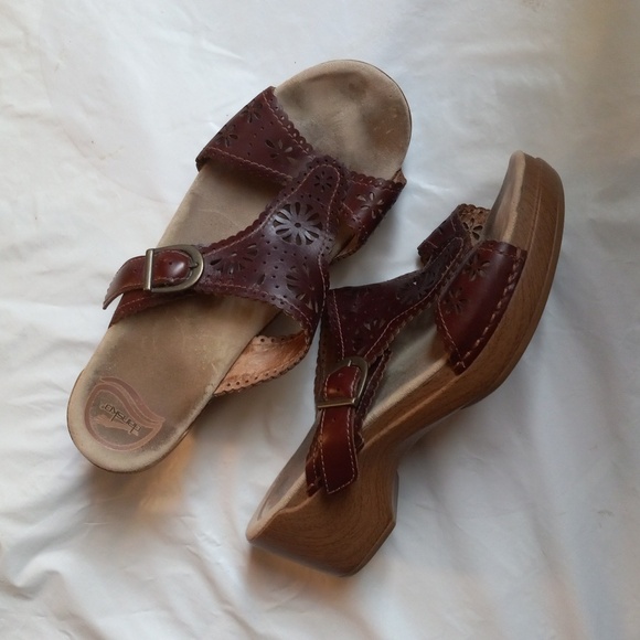 Dansko Wedge Sandals Brown Leather Slip On Wood Block Womens 40 - Picture 6 of 14